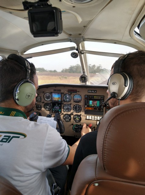 Aula Prática de Pilotagem de Avião Escola Piraí do Sul - Aula Prática para Piloto de Avião Bimotor