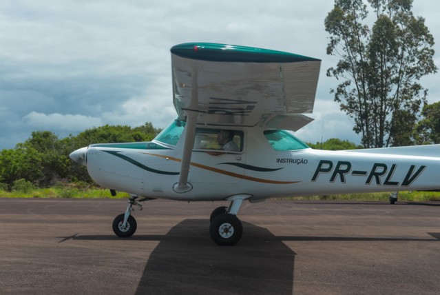 Aula Prática para Pilotagem de Avião Bimotor Escola Marechal Cândido Rondon - Aula Prática para Pilotagem de Avião Monomotor