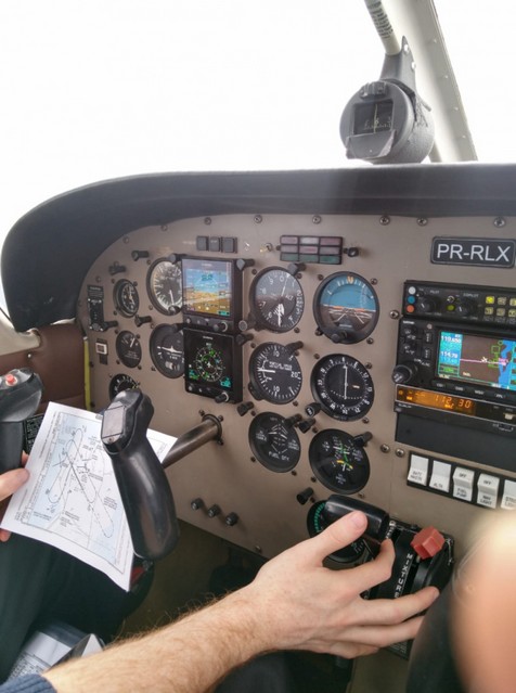 Aula Prática para Piloto de Avião Escola Ivoti - Aula Prática para Pilotagem de Avião Bimotor