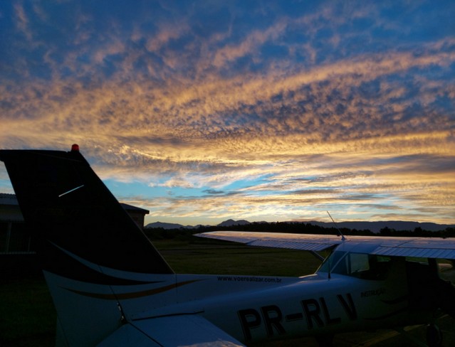 Contato de Escola de Formação de Piloto Avião Comercial Paraisópolis - Escola de Formação de Piloto de Avião Comercial