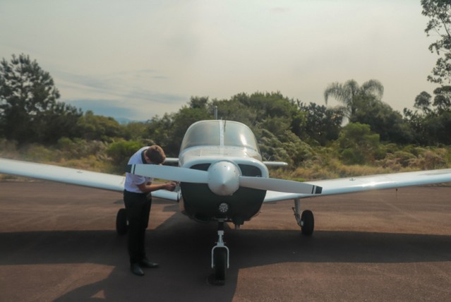 Contato de Escola de Formação de Piloto de Avião Comercial Vacaria - Escola de Formação de Piloto de Avião Privado