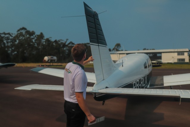 Curso de Formação de Piloto de Aviões Preços Quitandinha - Curso de Formação de Piloto Avião Monomotor