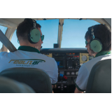 aula prática para pilotagem de avião bimotor Roraima